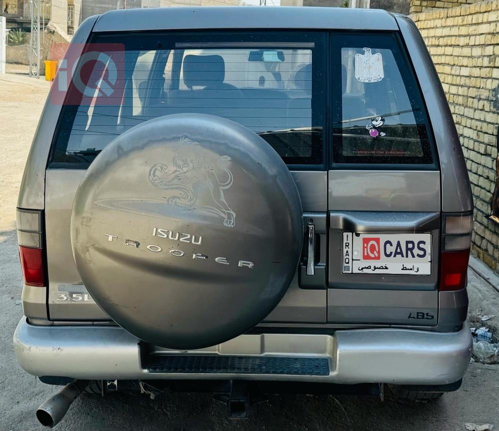 ئاسوزو تروپەر